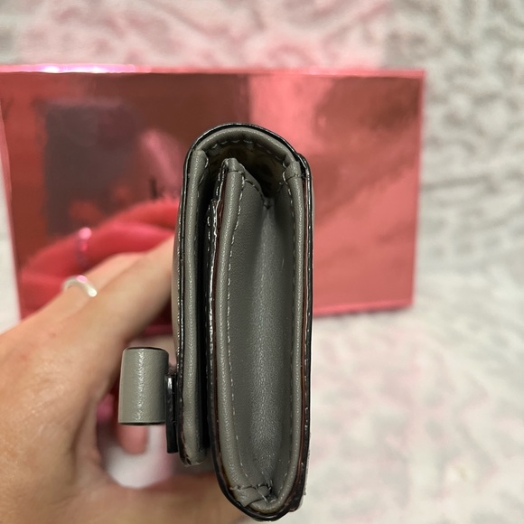 Kate Spade Darla Montford Park Keyring Wallet and Gift box - Picture 7 of 9